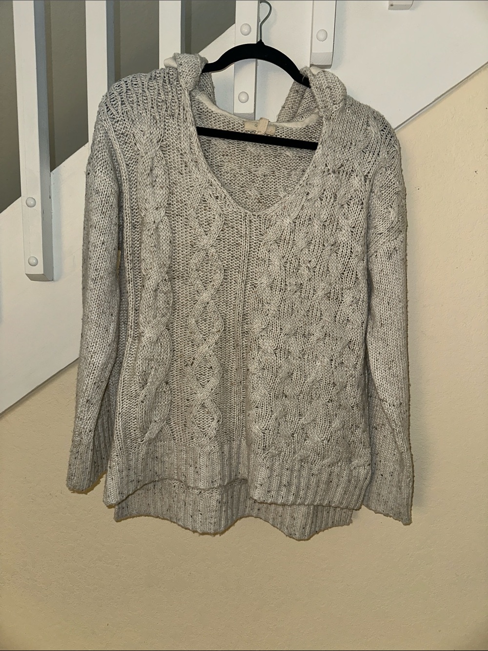 Cupio Light Gray Cable V-Neck Hooded Sweater